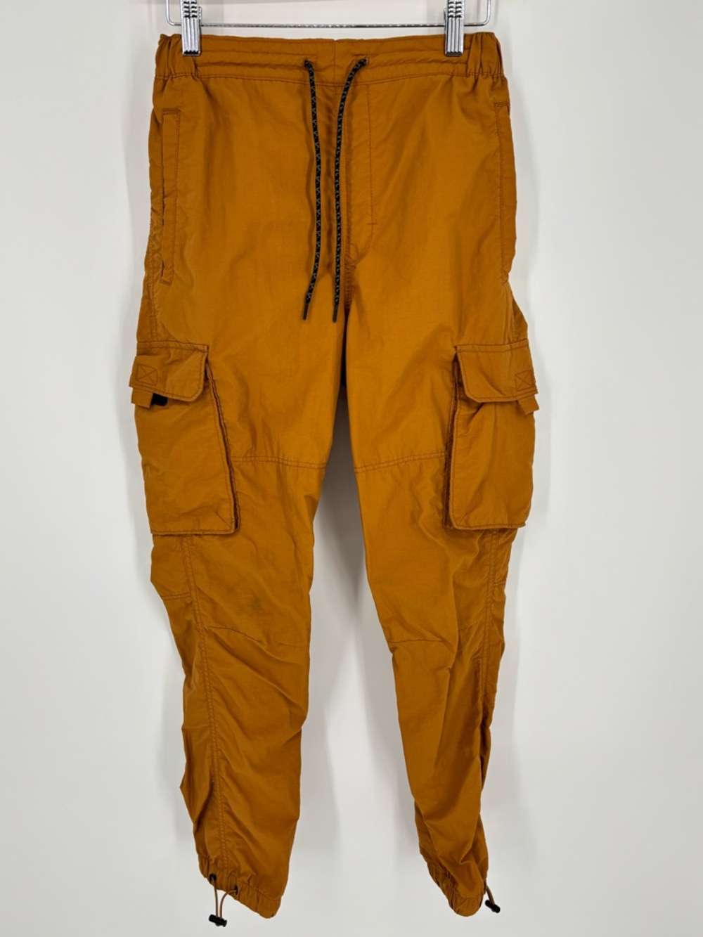 Lckr Mayday Utility Cargo Pants Mens Size Small in “Medium Brown” Tan in EUC!